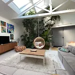 Vakantiehuis Atelier Audusson - Espace Atypique Aux Jardins Interieurs