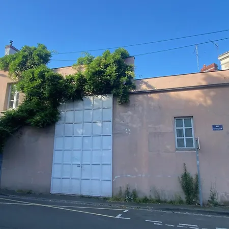 Loft Audusson - Espace Atypique Aux Jardins Interieurs Semesterbostad *